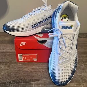 NEW! Nike Air Max Phoenix Running Shoes men’s 11